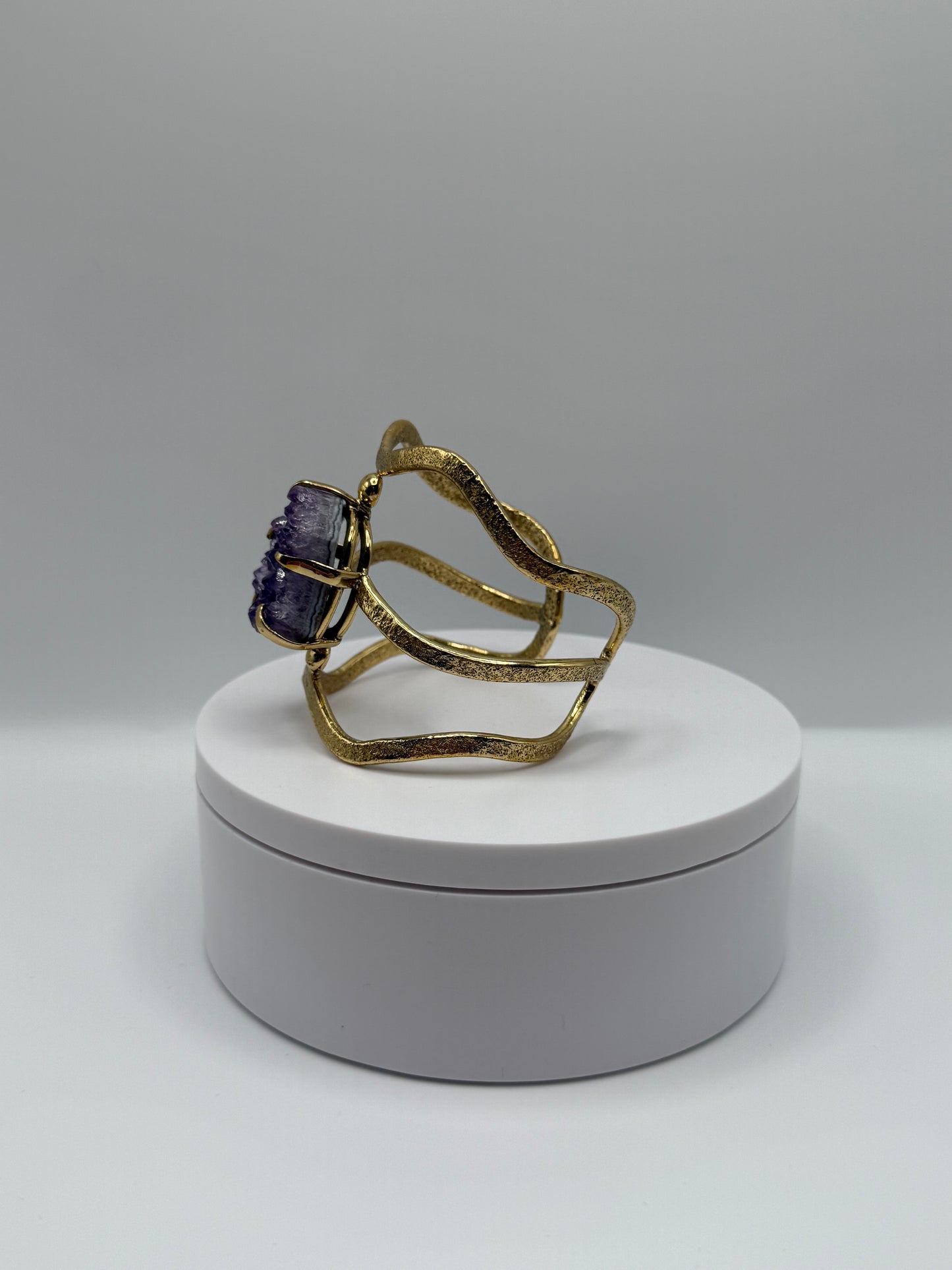 Wavy amethyst cuff