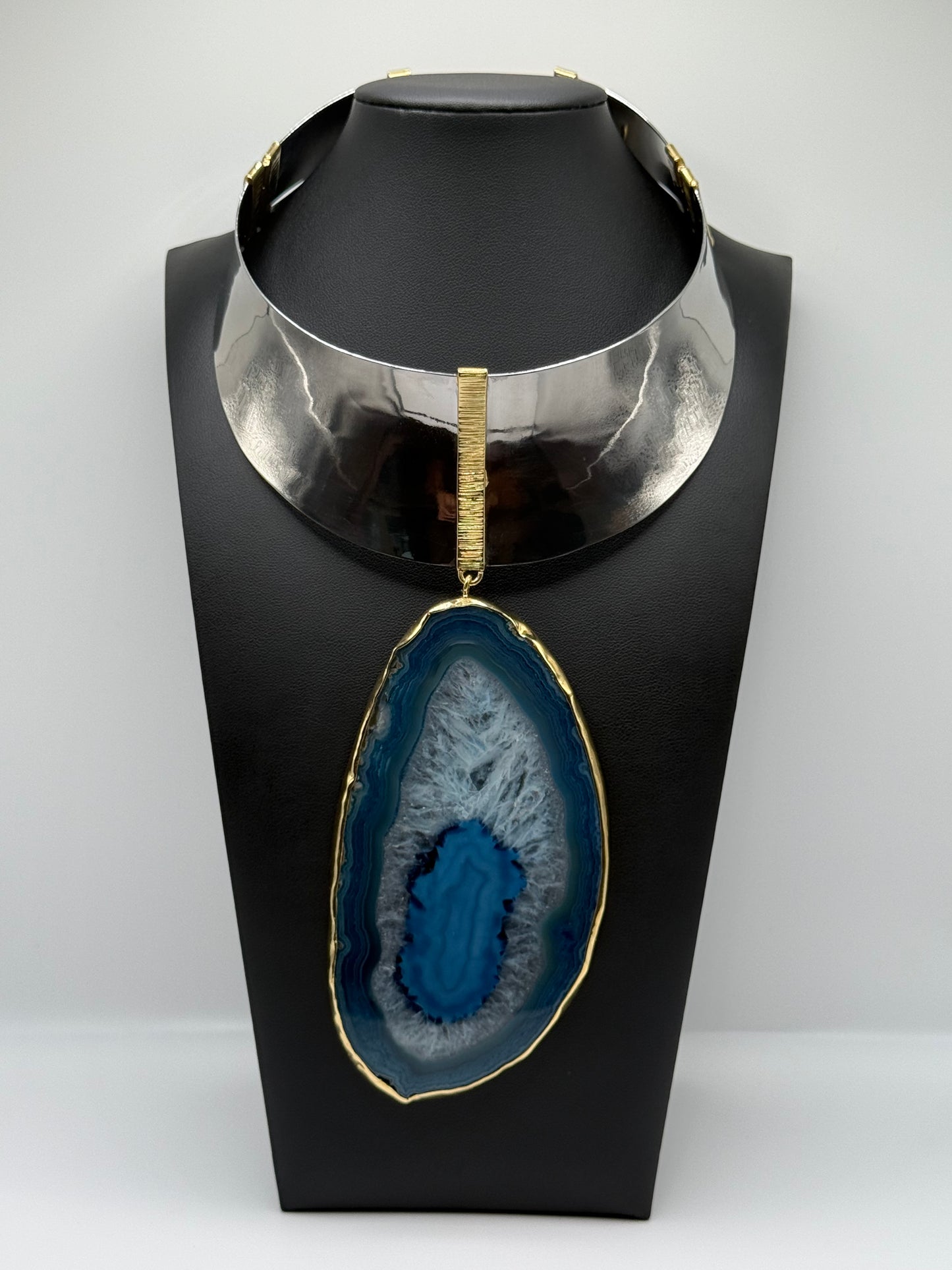 Unvaulted Necklace