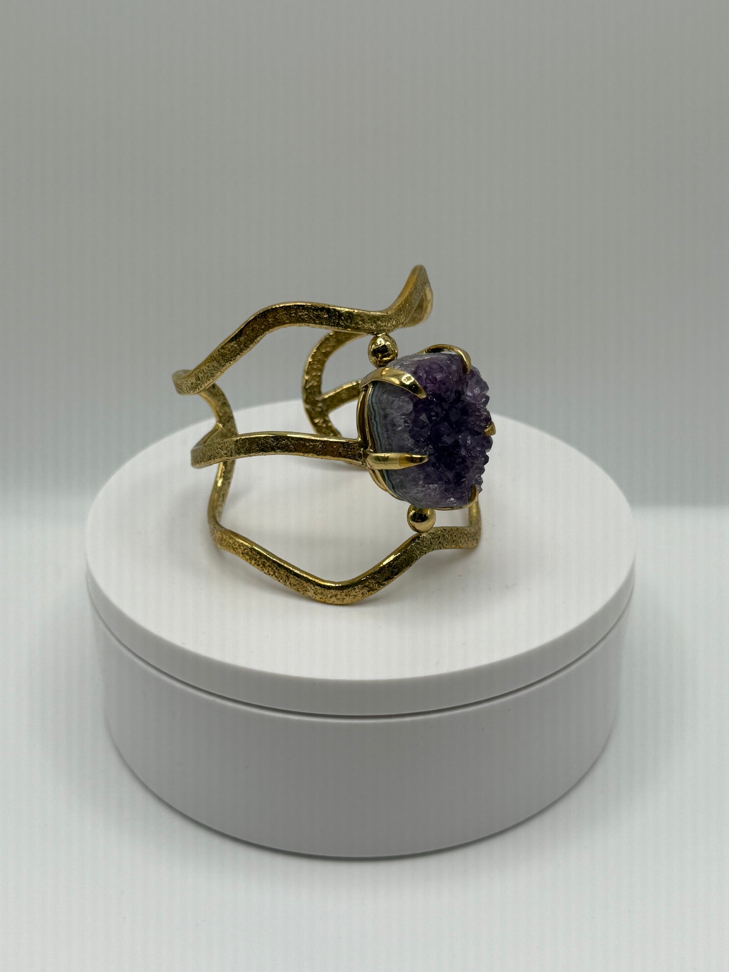 Wavy amethyst cuff