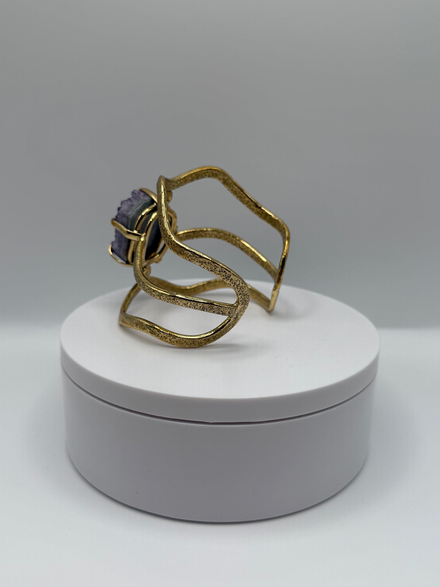 Wavy amethyst cuff