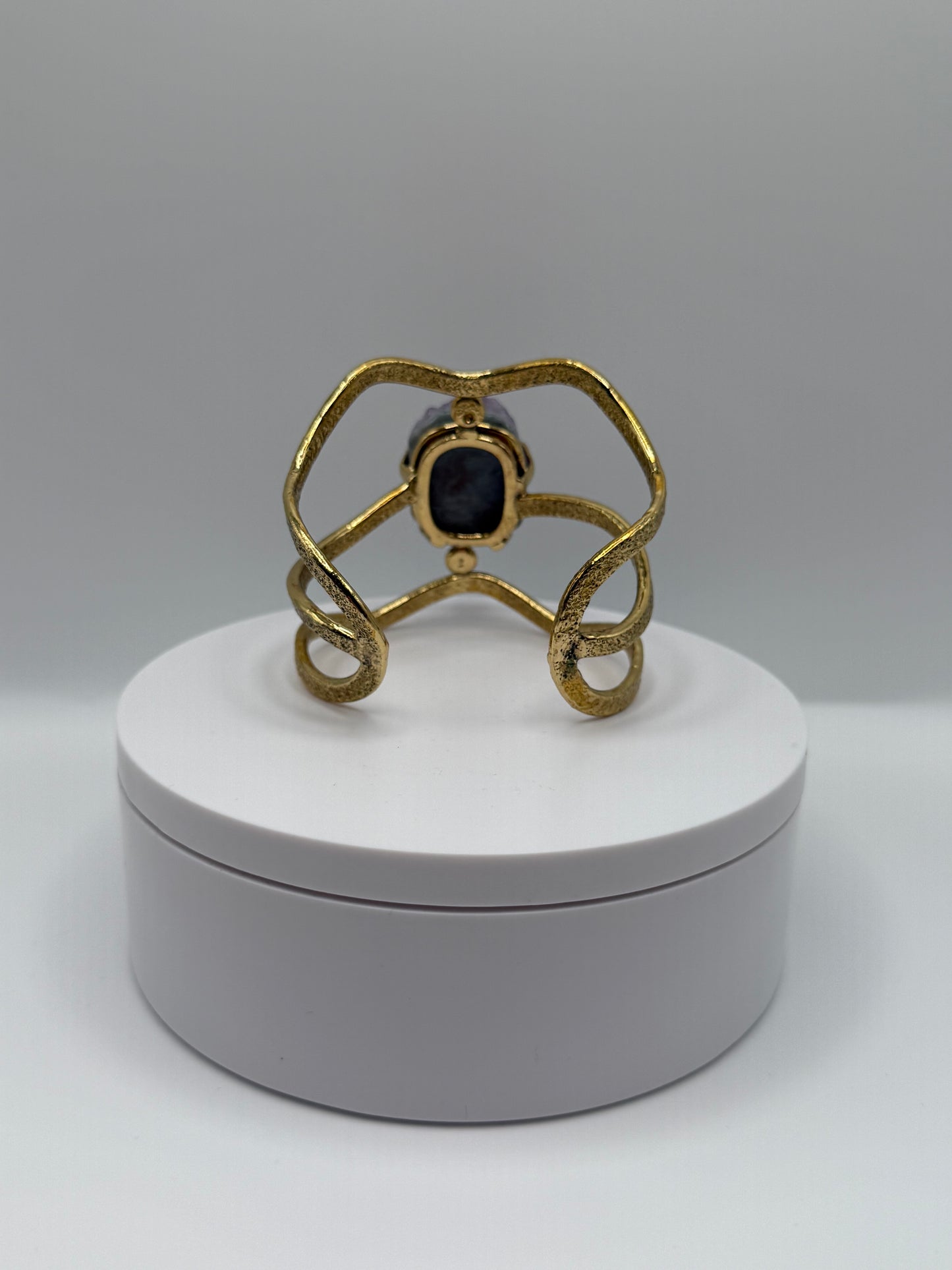 Wavy amethyst cuff