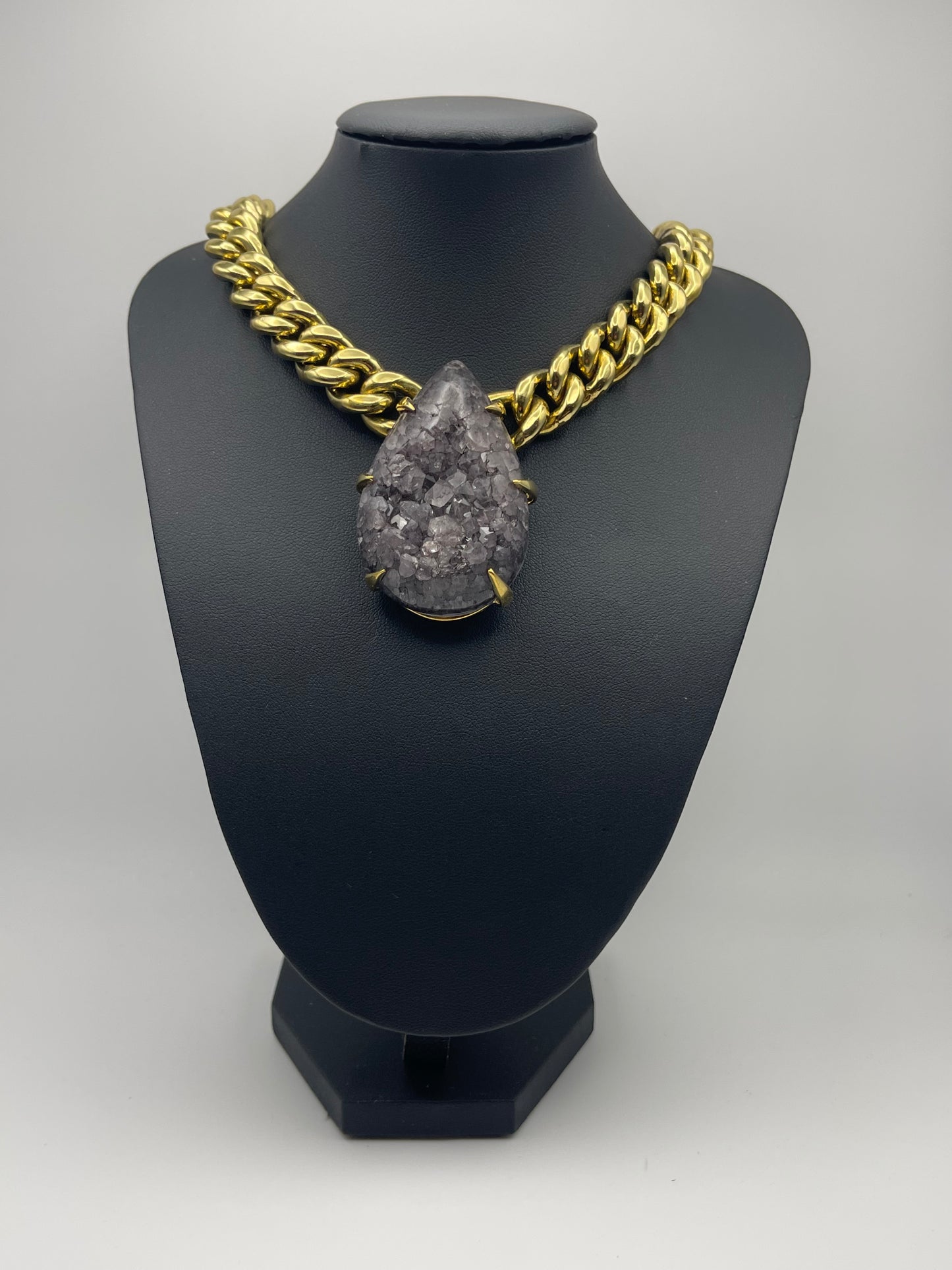 Obsidian Majesty Tear Chain