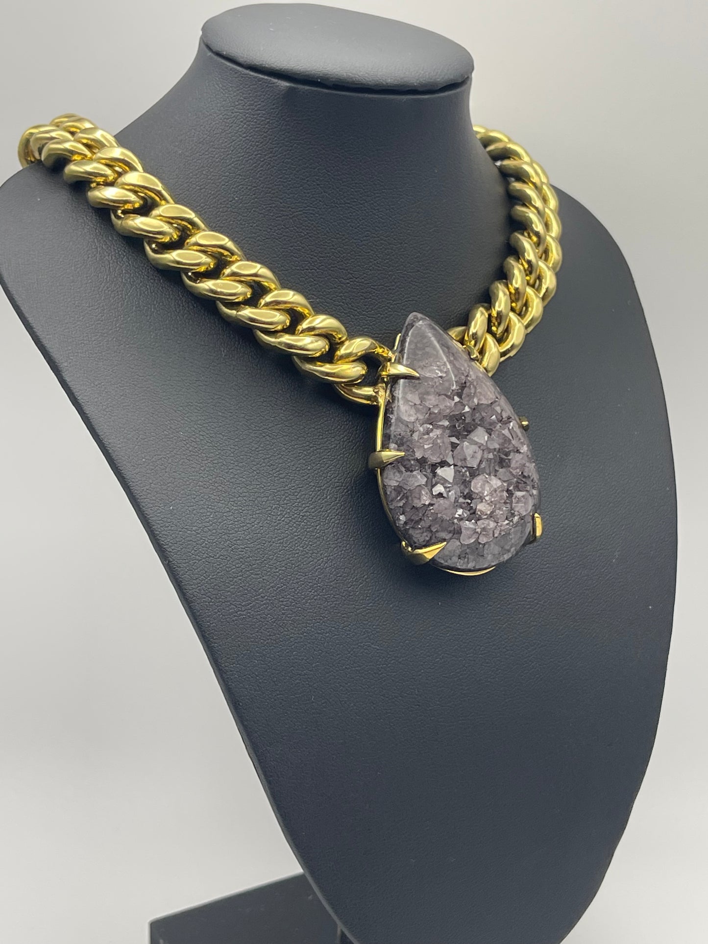 Obsidian Majesty Tear Chain