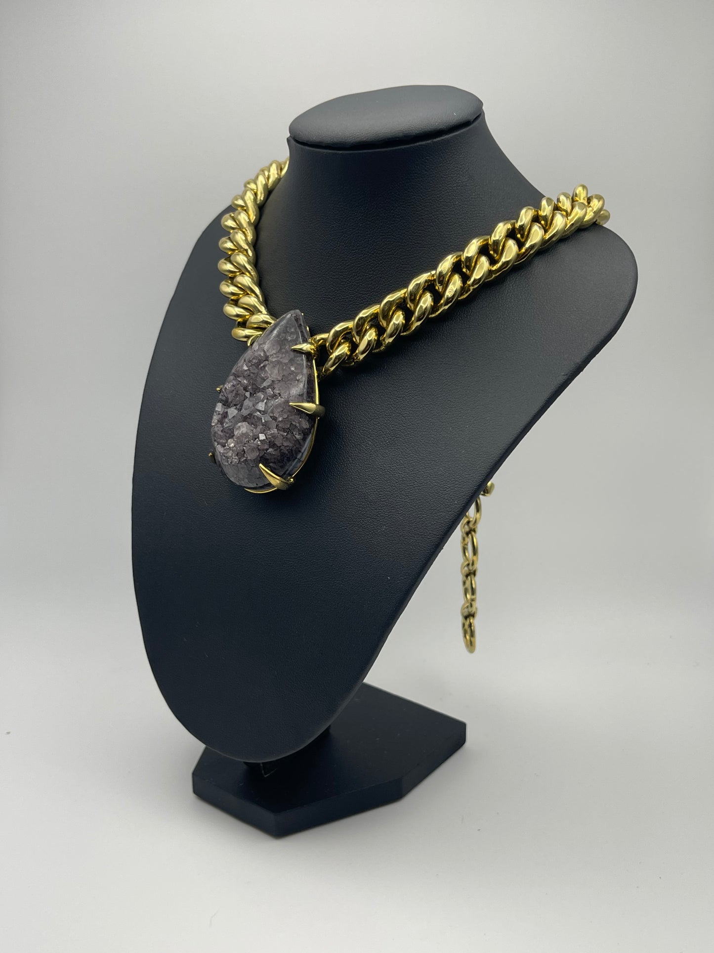 Obsidian Majesty Tear Chain