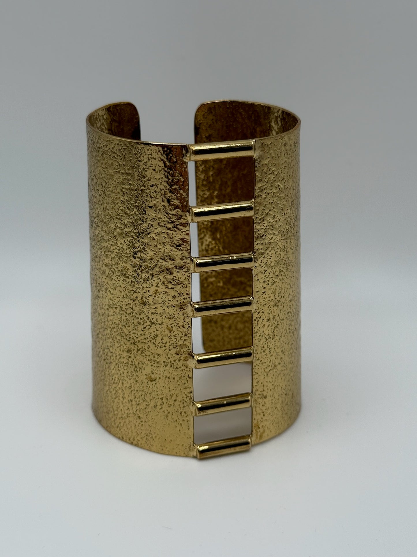 Aruna Cuff