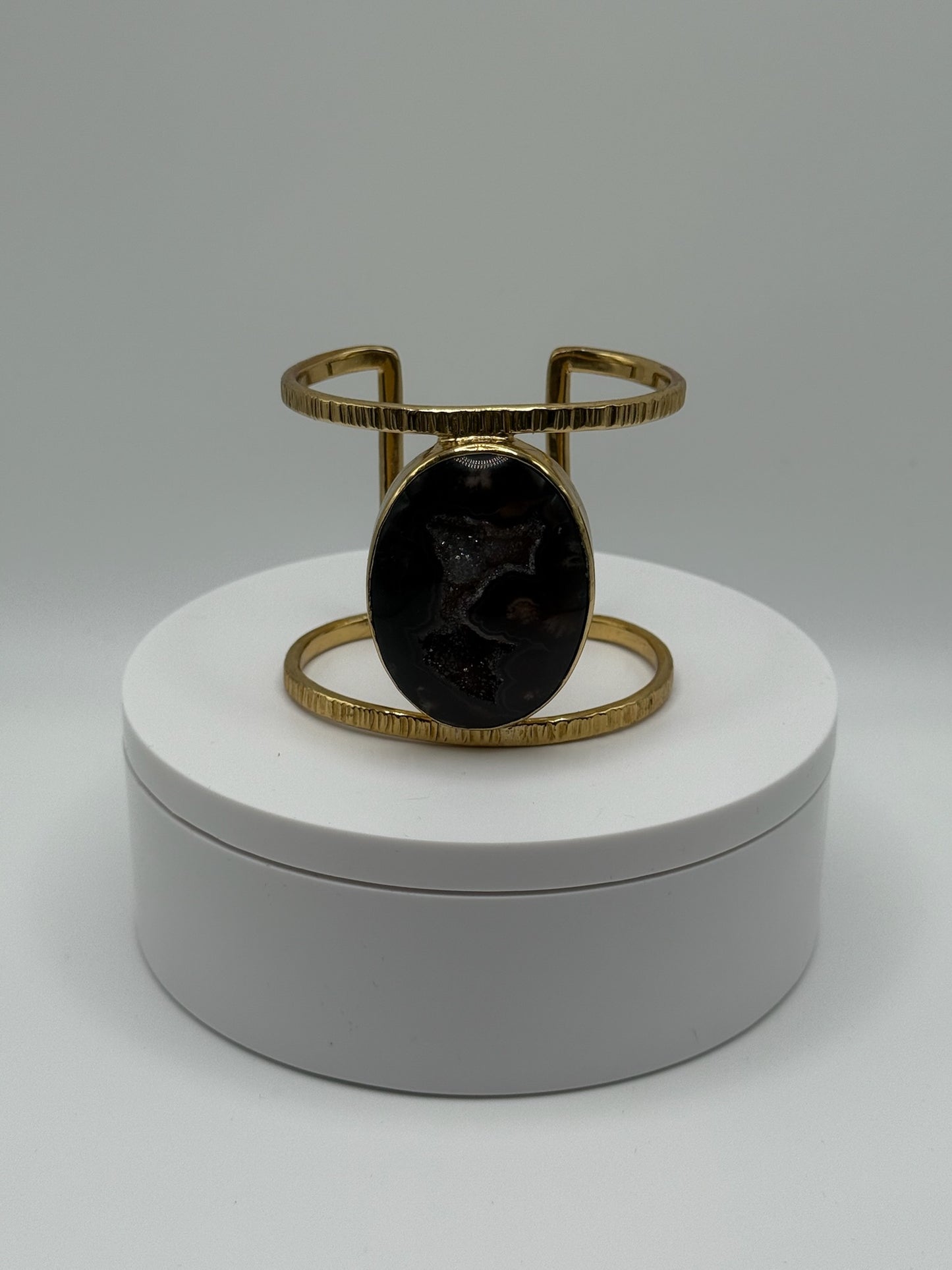Eclipse Stone Cuff
