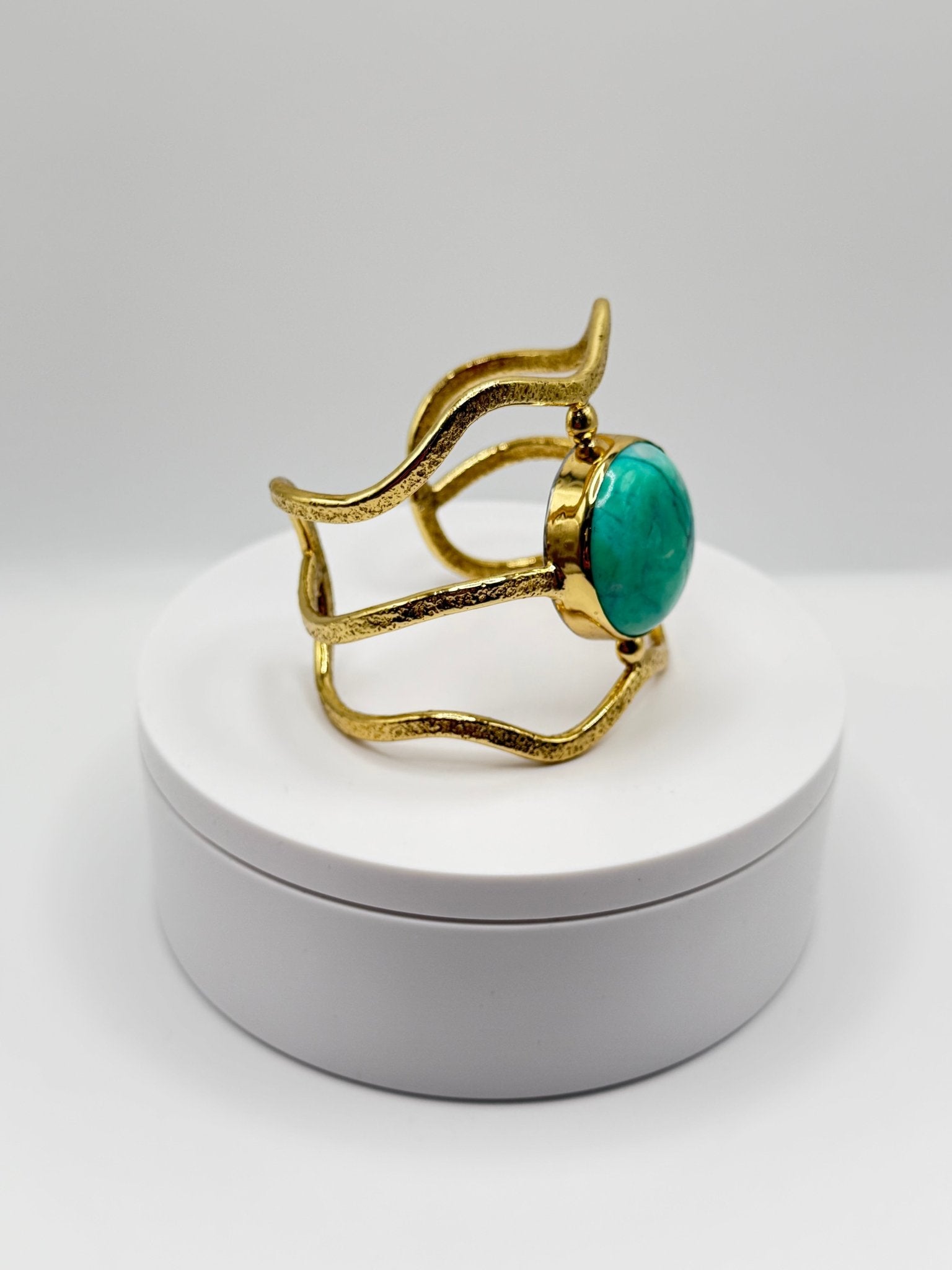 Light green bracelet - AVA Jewelry