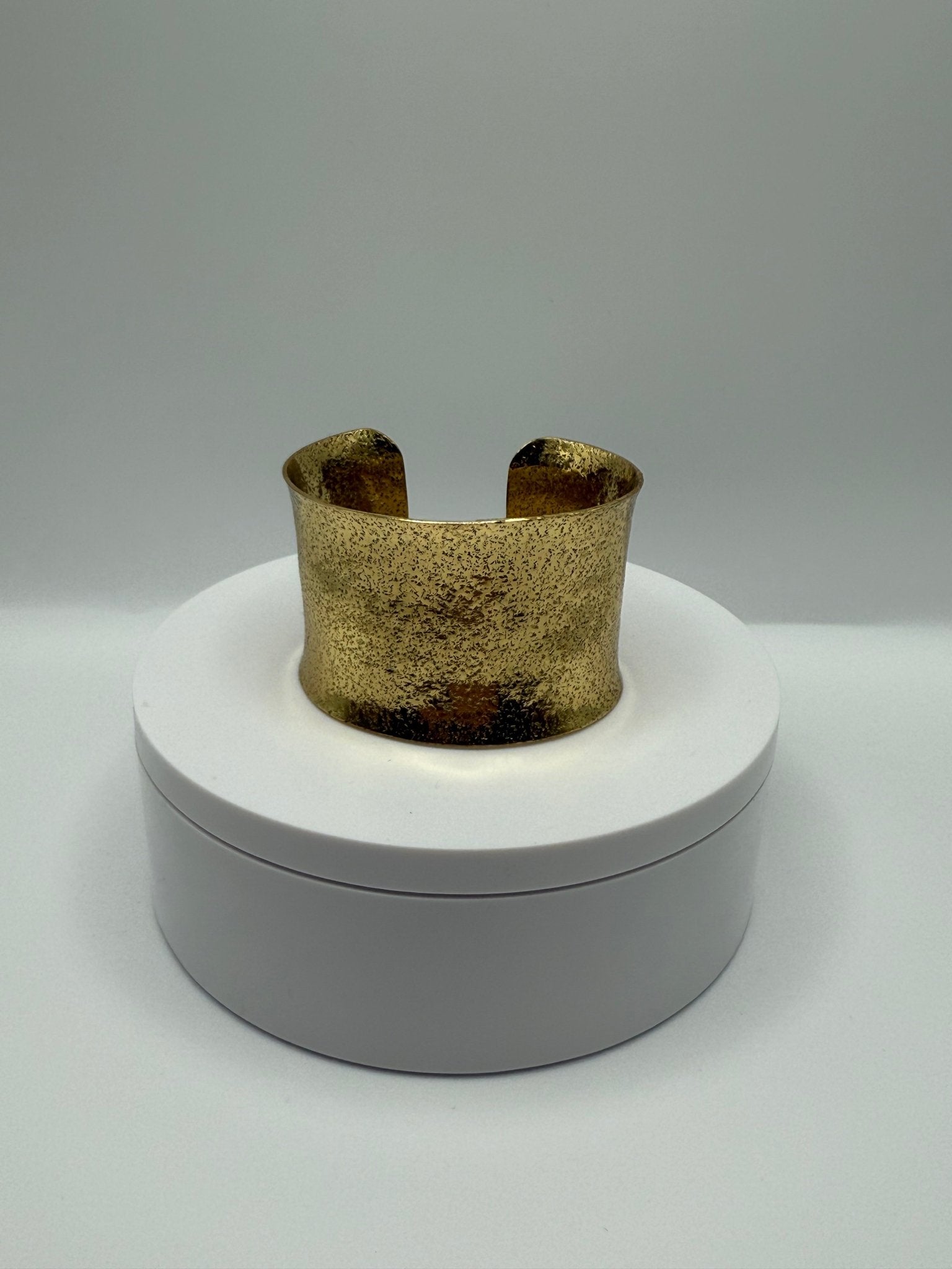 Sovereign Cuff - AVA Jewelry