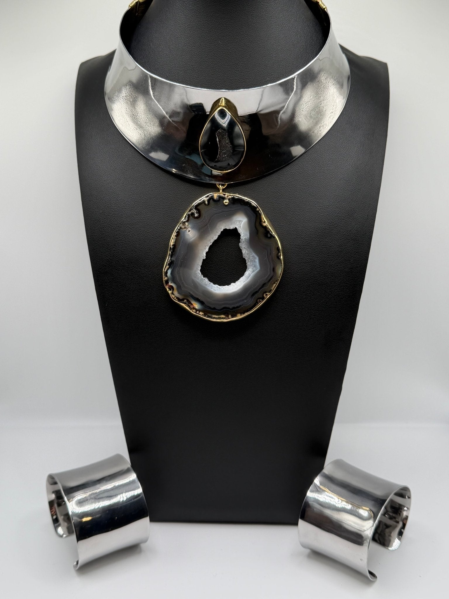 Stainless Steel Black Agate Neckpiece - AVA Jewelry