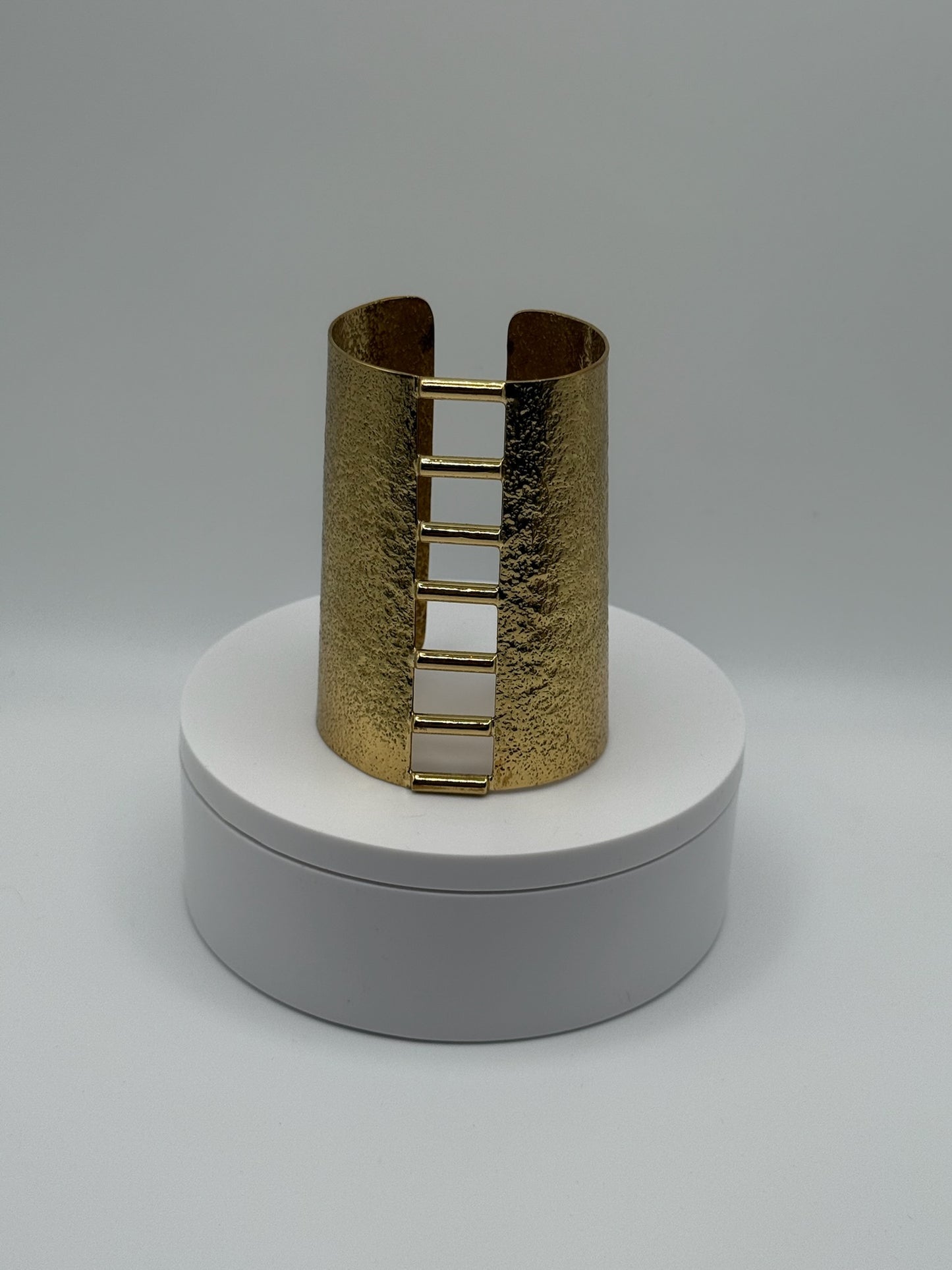 Aruna Cuff