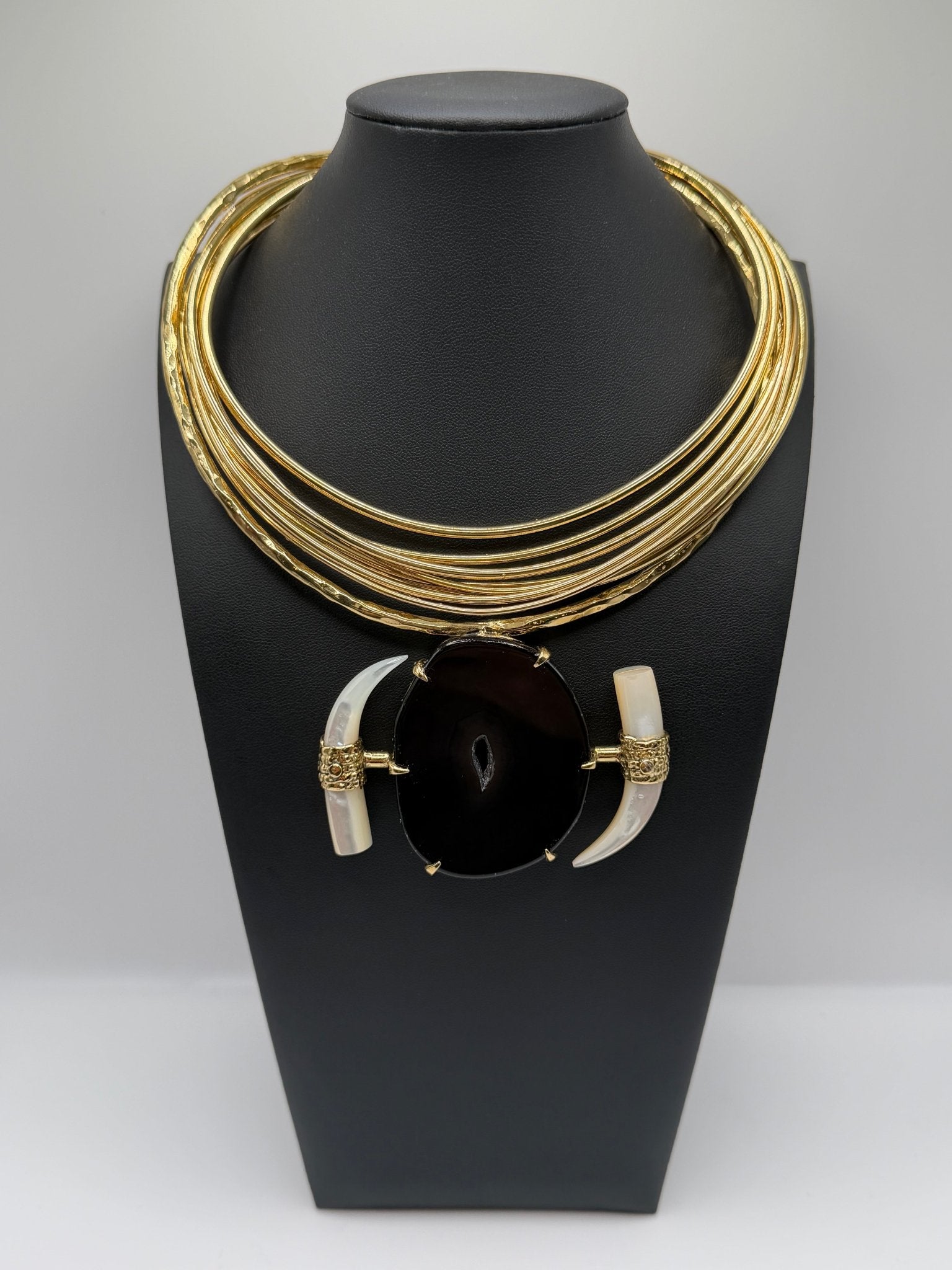 Black Agate Mother of Pearl Horn multilayer - AVA Jewelry