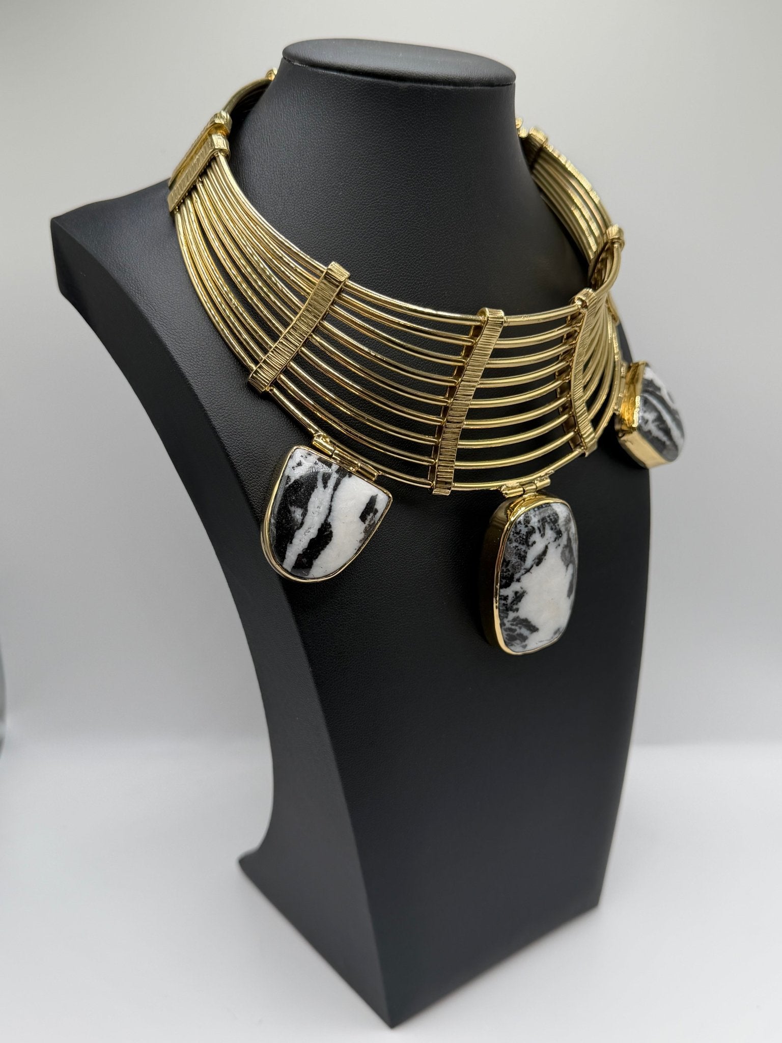 Black and White collar - AVA Jewelry