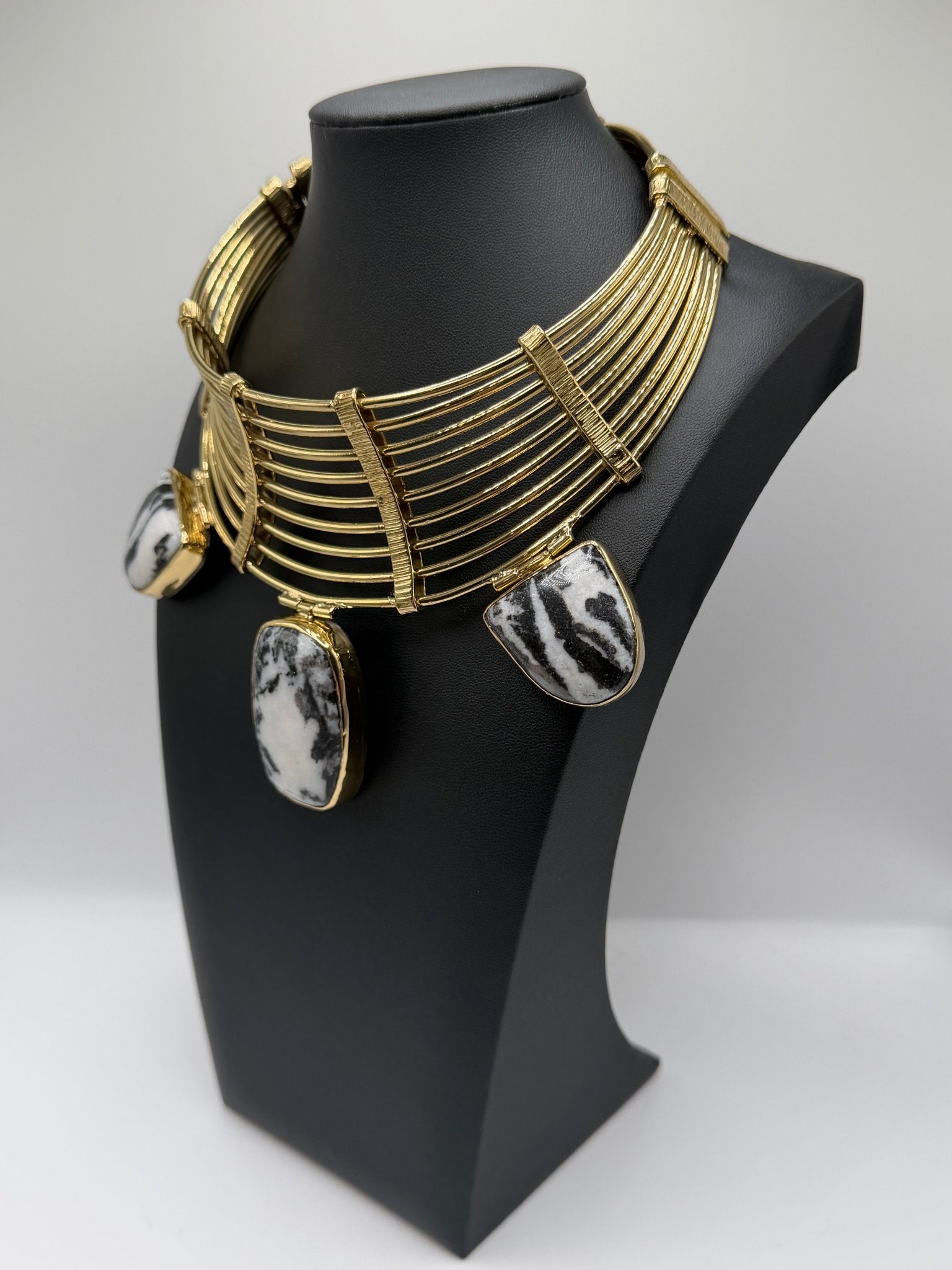Black and White collar - AVA Jewelry
