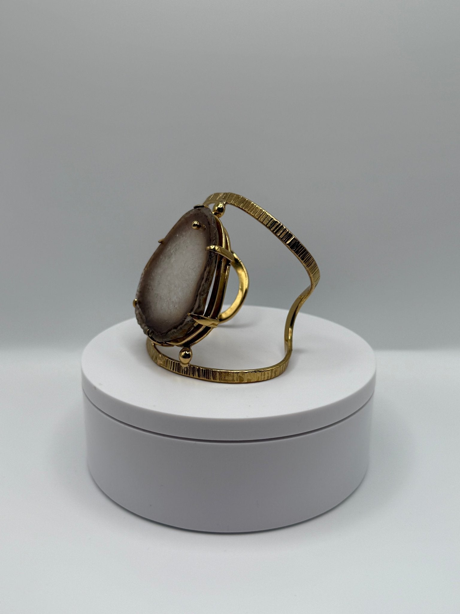 Celestia Agate Cuff - AVA Jewelry