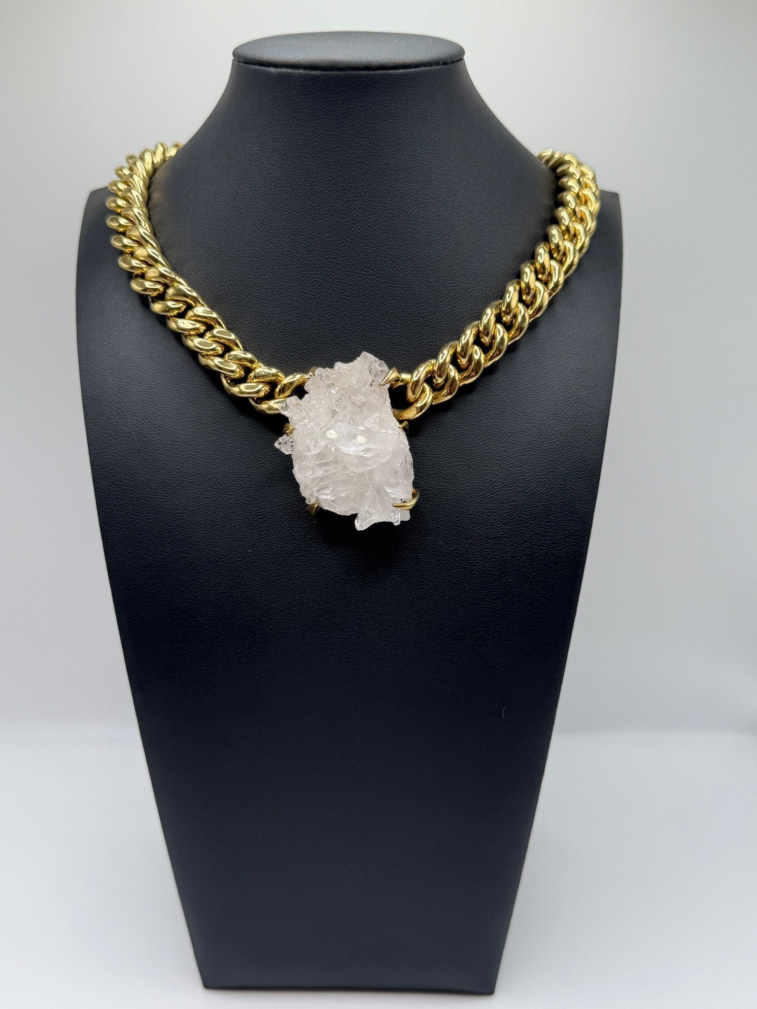Iconic Quartz Crystal Chain Bold - AVA Jewelry