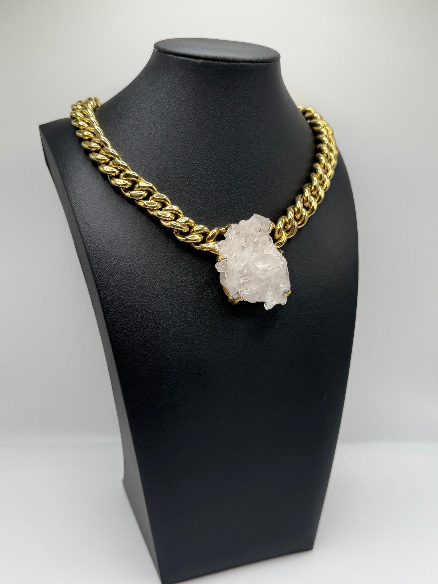 Iconic Quartz Crystal Chain Bold - AVA Jewelry
