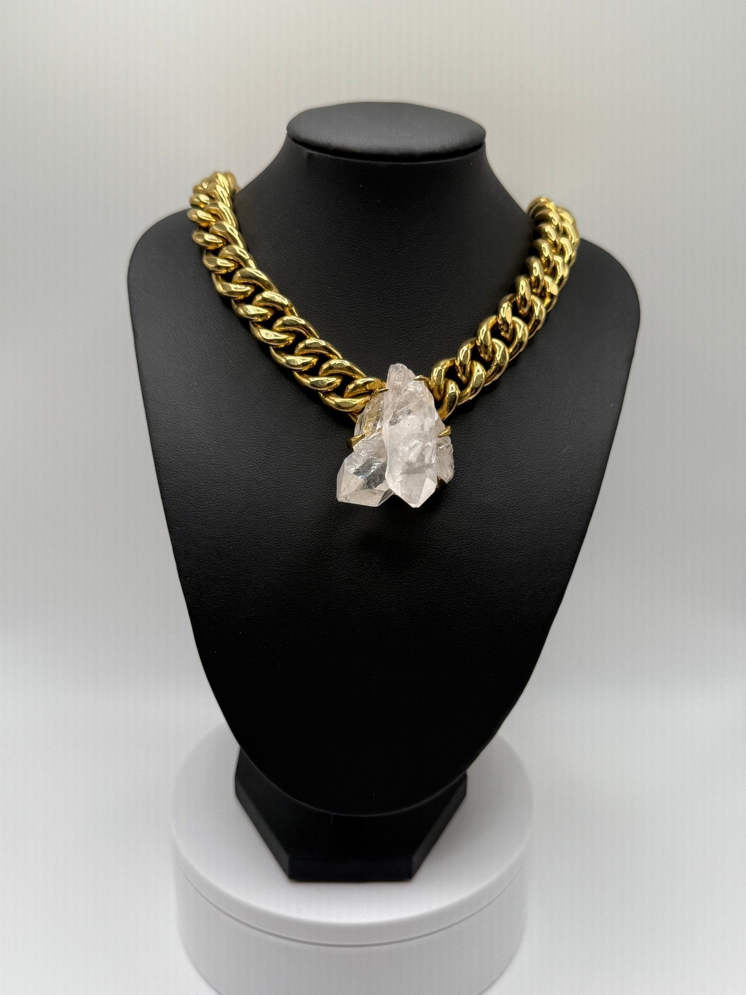 Iconic Quartz Crystal Chain Bold - AVA Jewelry