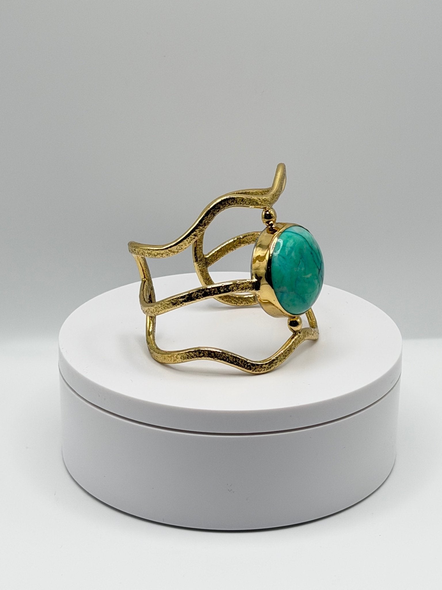 Light green bracelet - AVA Jewelry