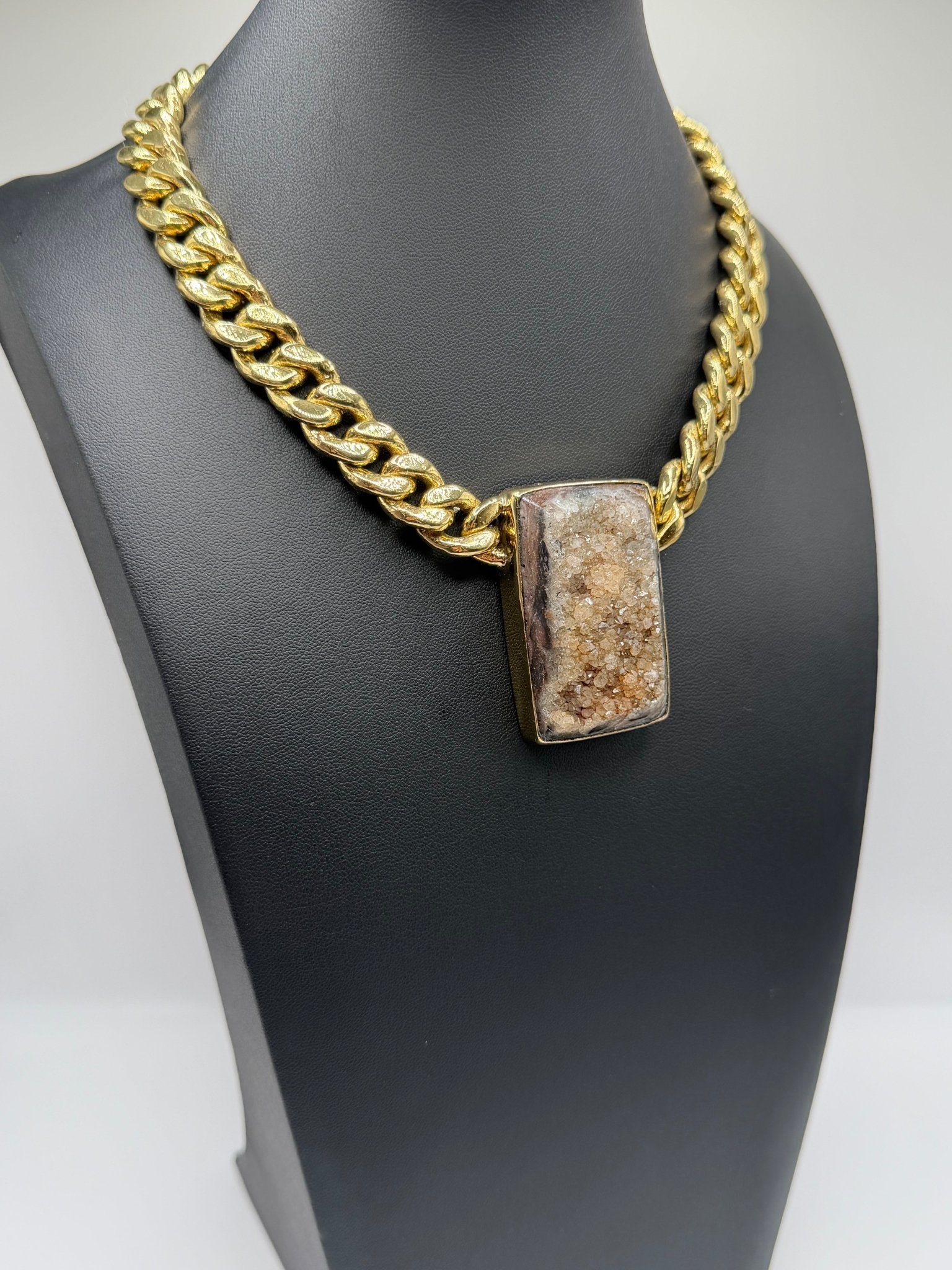 Sandstone Icon Chain - AVA Jewelry