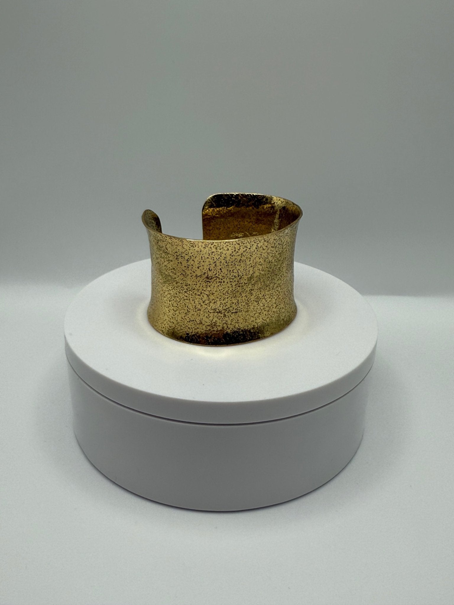 Sovereign Cuff - AVA Jewelry